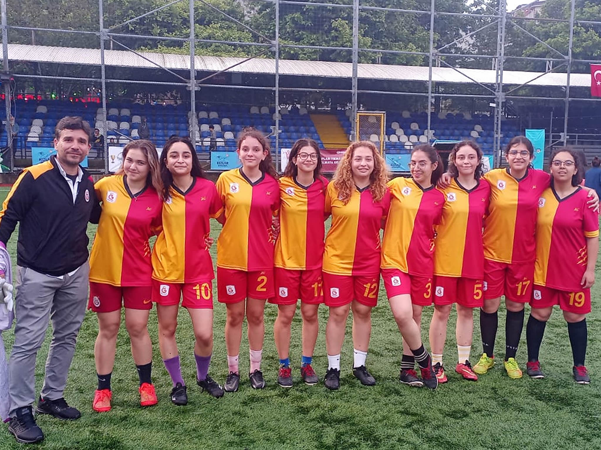 Galatasaray Lisesi Kız Futbol Takımı
